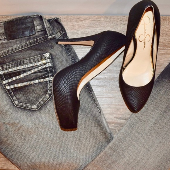 Jessica Simpson Shoes - NWOT Jessica Simpson Snake Skin Heels